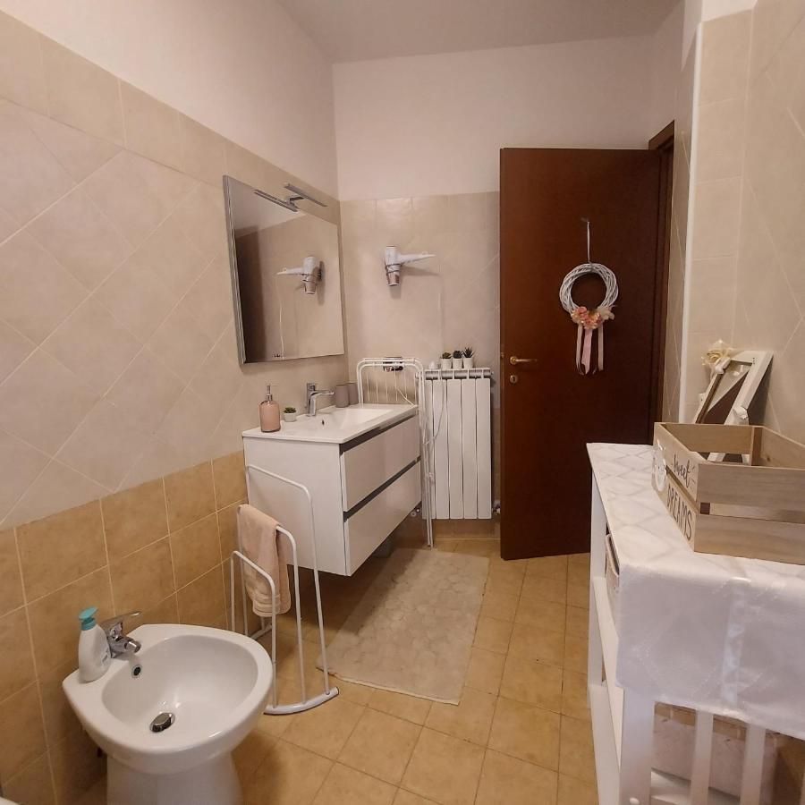 B&B Come A Casa Citta Sant'Angelo Bagian luar foto
